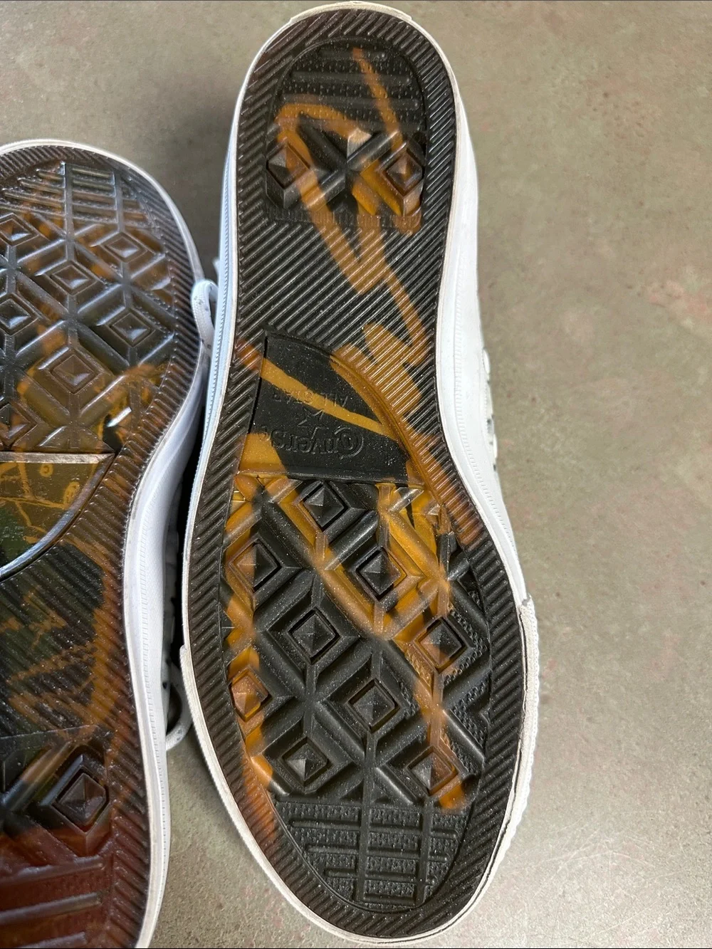 Converse x Futura “Skyfall” Low-Top Sneakers in White and Neon Yellow - Picture 12 of 16